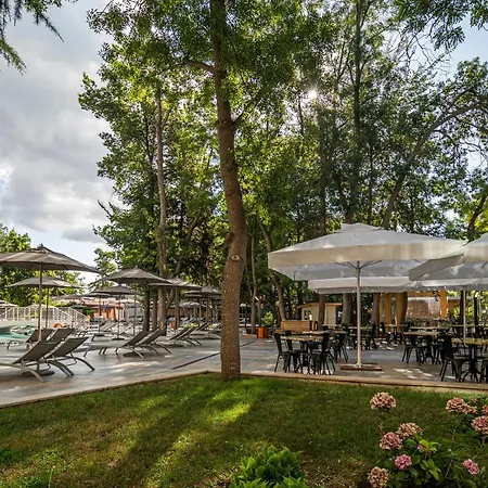 Hotel Hvd Club Bor Ultra - Private & Free Parking 4*
